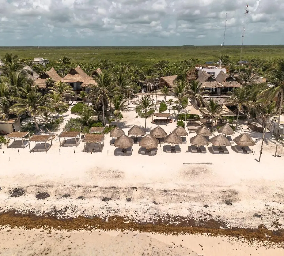 Niken Beachfront Tulum Hotel 4*,