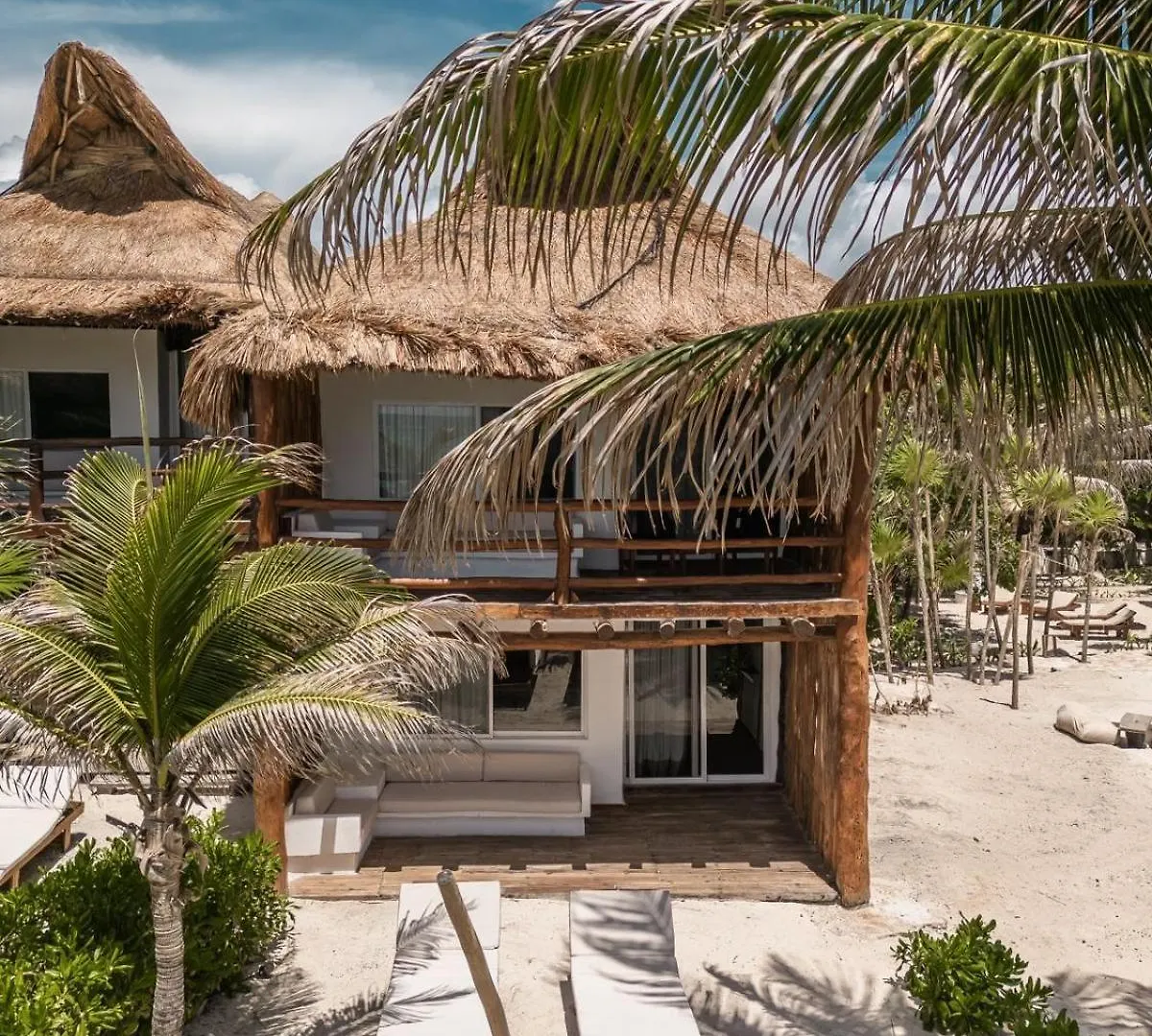 Niken Beachfront Tulum Hotel
