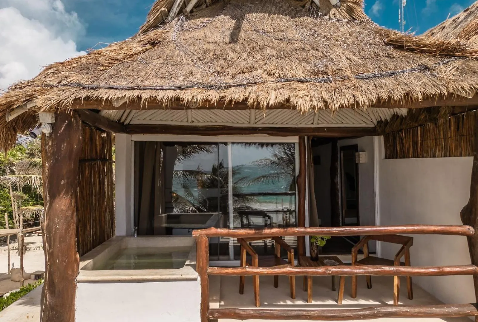Niken Beachfront Tulum Hotel