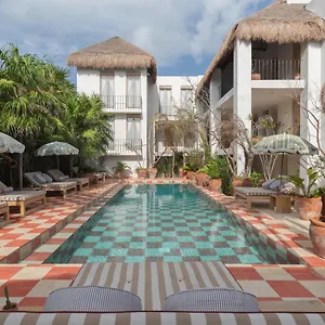 Panamera 4* Tulum